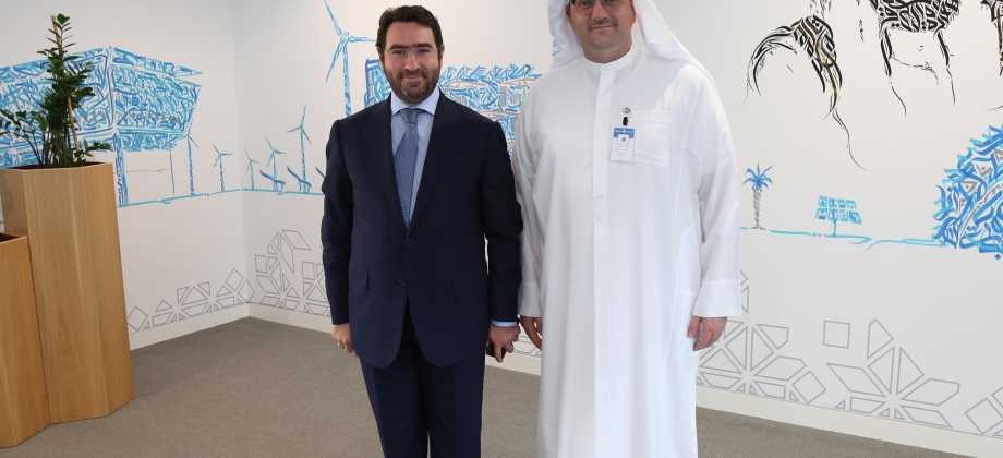 El Embajador en Emiratos Árabes Unidos se reunió con el Director Ejecutivo de la compañía del Gobierno Masdar