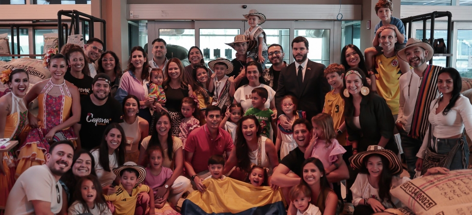 Embajada de Colombia en los EAU organizó un taller literario infantil en torno al libro “Un regalo llamado Colombia”