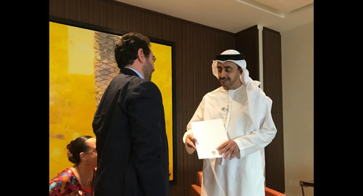 Embajador de Colombia entregó al Ministro de Relaciones Exteriores de Emiratos Árabes Unidos la carta de aceptación como Estado Observador a la Alianza del Pacífico